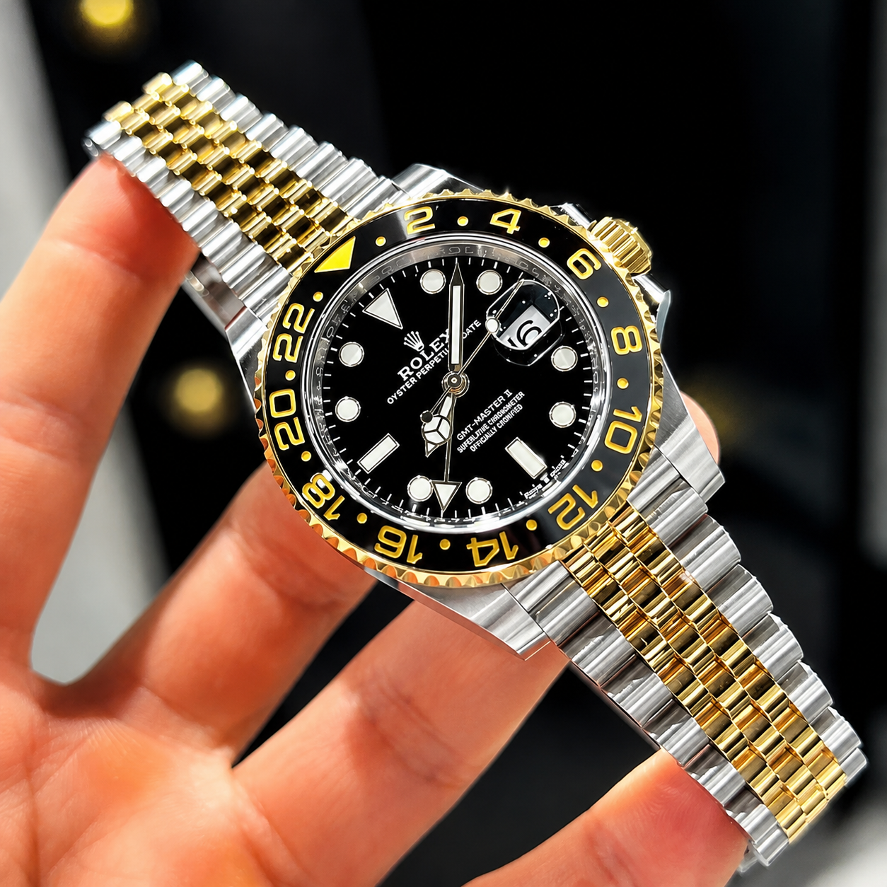 ROLEX GMT MASTER II [BLACK / GOLD / SILVER] 1809025